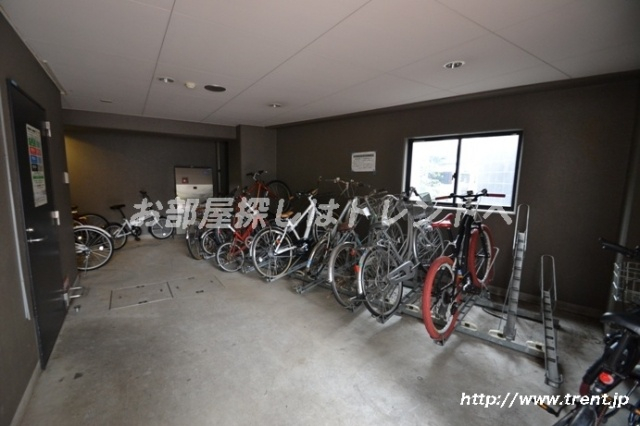 グランドガーラ西新宿EAST