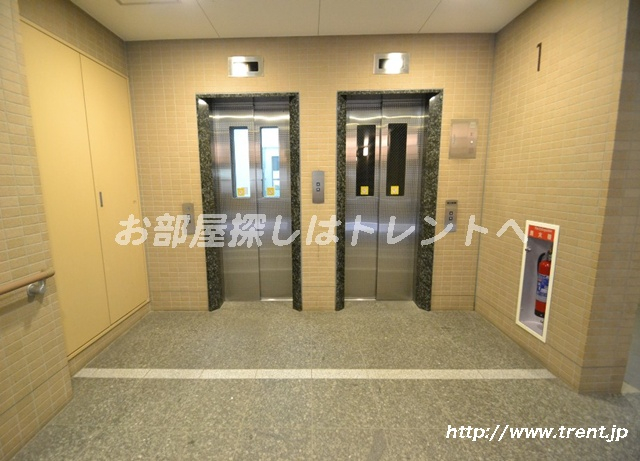 グランドテラス新宿