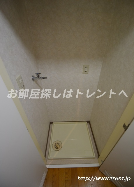 フリーディオ四谷三丁目