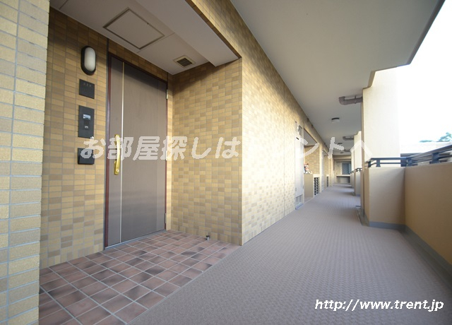 ファミールスクエア中野坂上