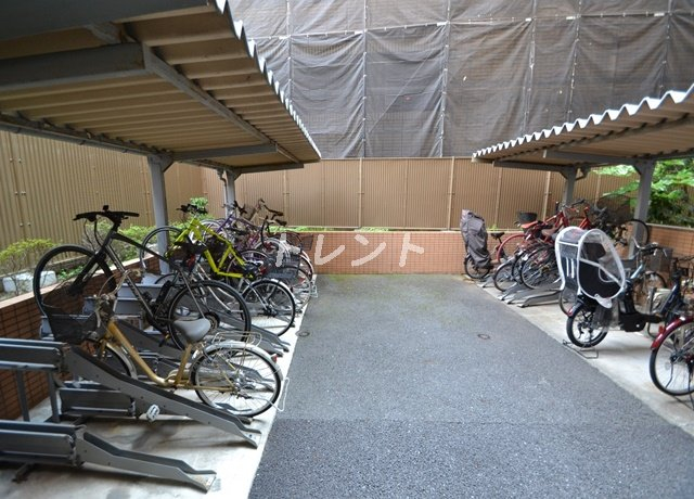 ファミール新宿グランスイートタワー