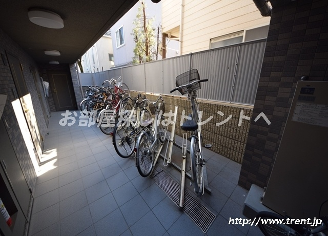 ルーブル早稲田参番館