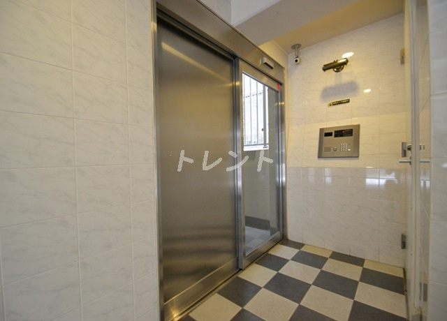 アデッソ新宿若松町