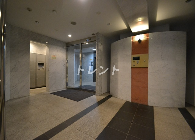 パレステュディオ新宿御苑駅前