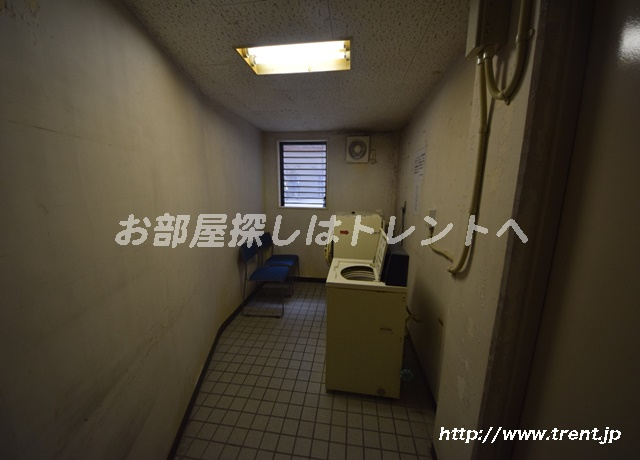 朝日三番町プラザ
