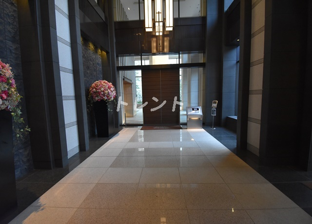 グローバルフロントタワー