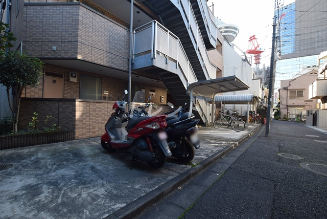 コアロード春日