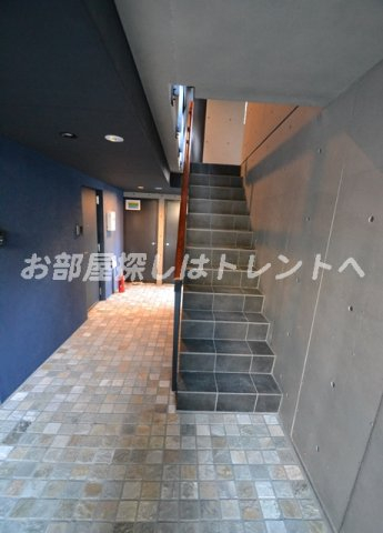 ラピス西新宿【LAPIS西新宿】