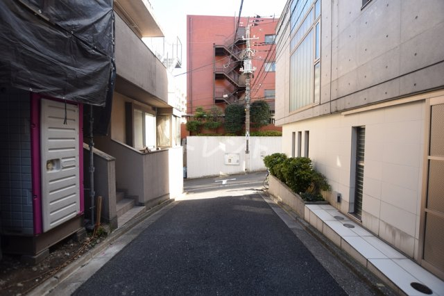 グラストーンズ