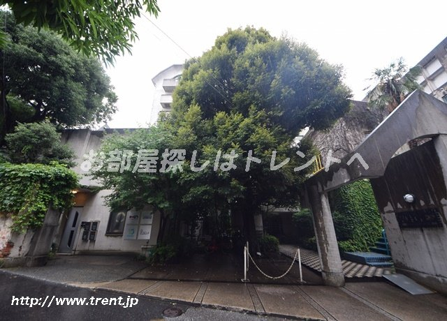 エーディーホームズ
