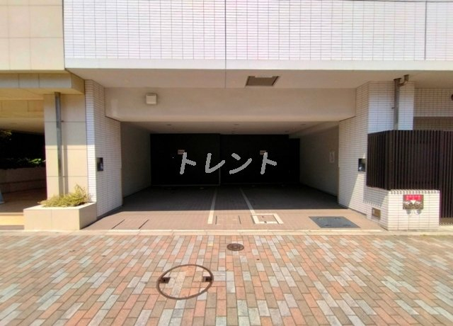 ラコスタ新宿余丁町