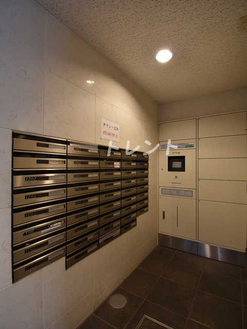 カスタリア新富町Ⅲ