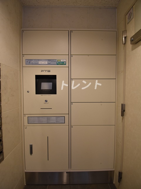 カスタリア新富町Ⅲ