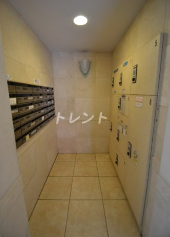 アビテ四谷大京町