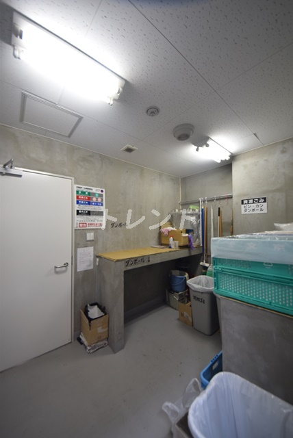 スカイコートパレス東大前