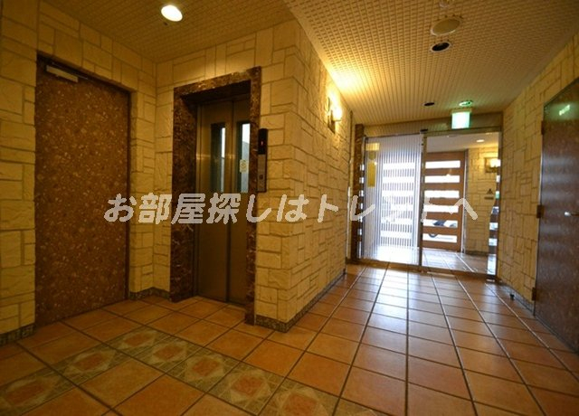 ガラステージ市ヶ谷壱番館