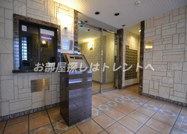 ガラステージ市ヶ谷壱番館