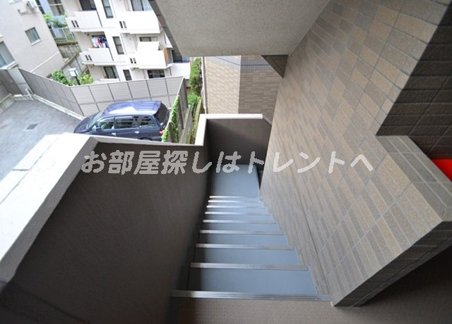 ガラステージ市ヶ谷壱番館