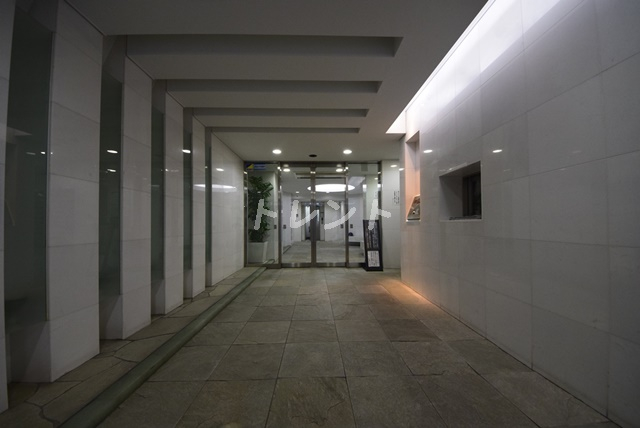 ピアース東京インプレイス