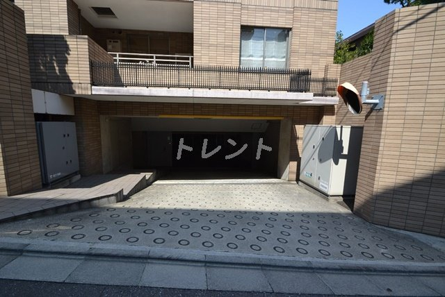 ヴェーゼント市ヶ谷