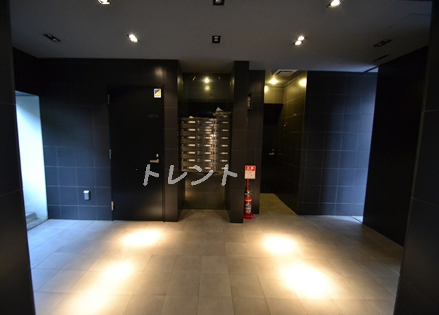 プラティーク新宿WEST