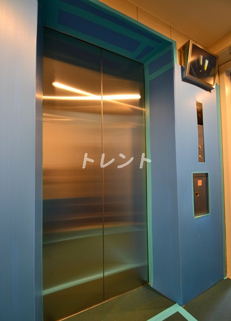 ライブカーサ代々木八幡