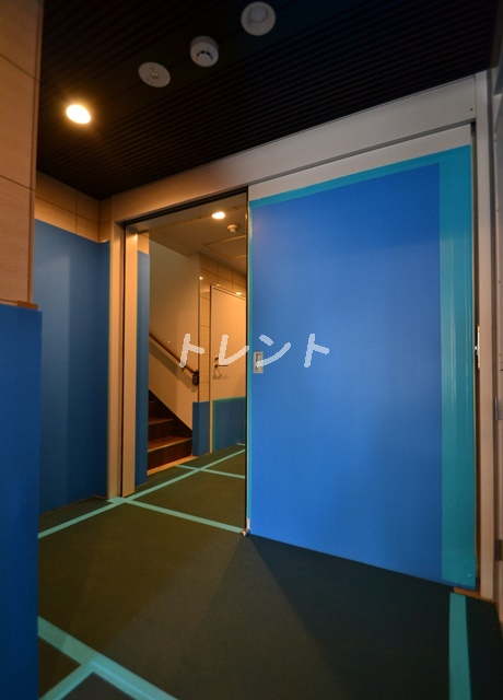 ライブカーサ代々木八幡
