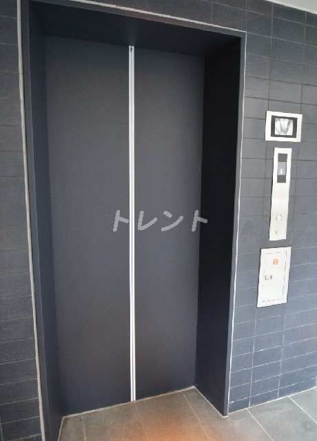 ログ初台