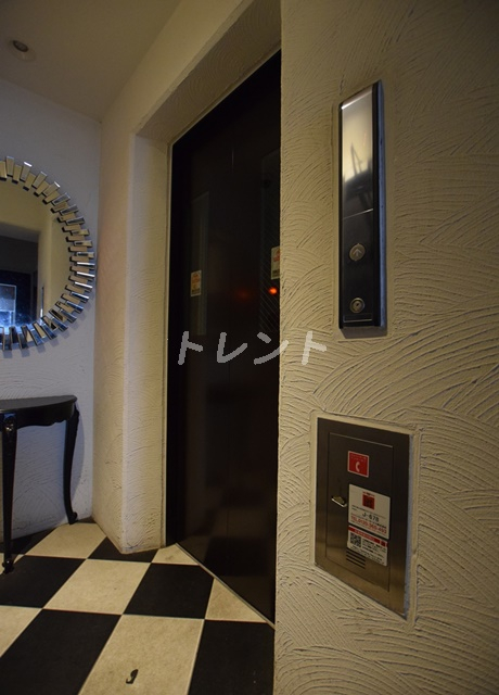 サンタバレー浅草橋