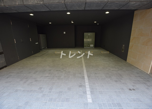 ラペルラ岩本町【ＬａＰｅｒｌａ岩本町】