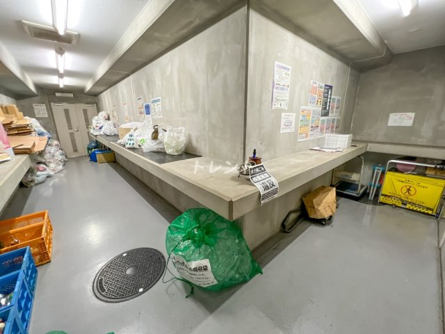 プレシス東神田