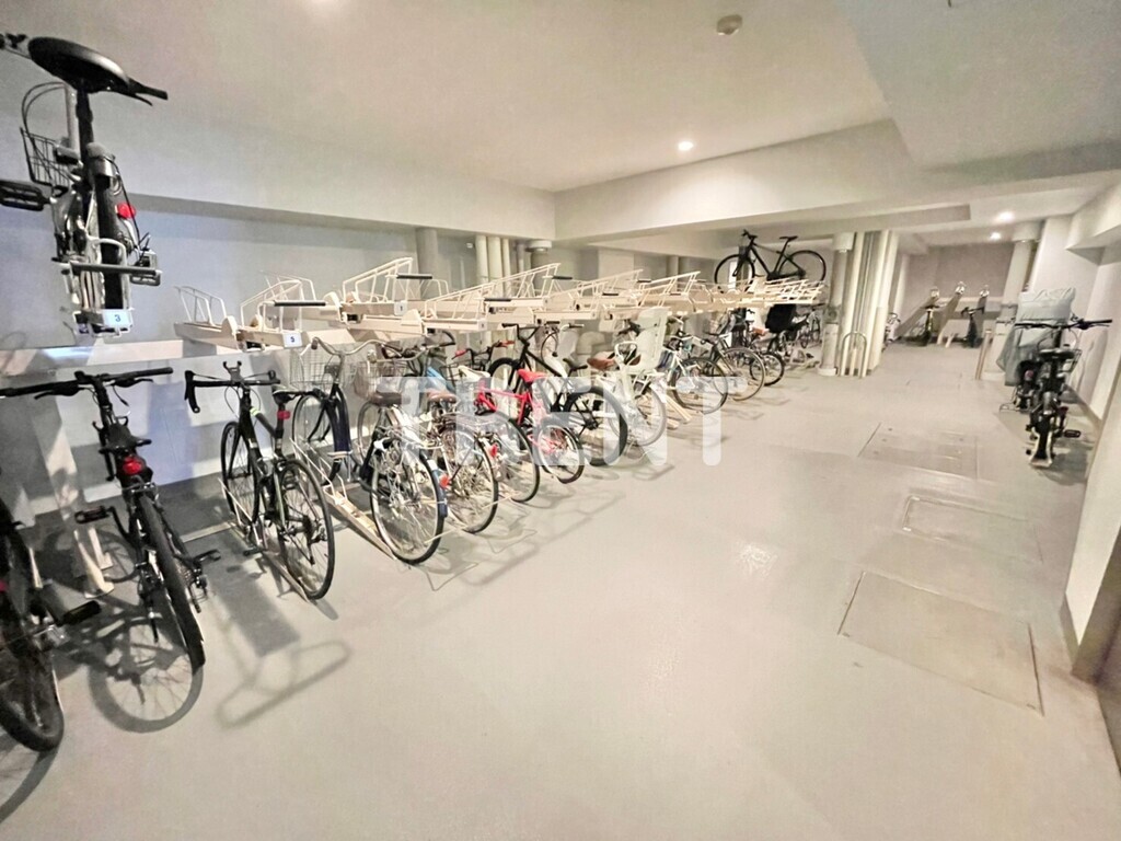 ピアース中野坂上
