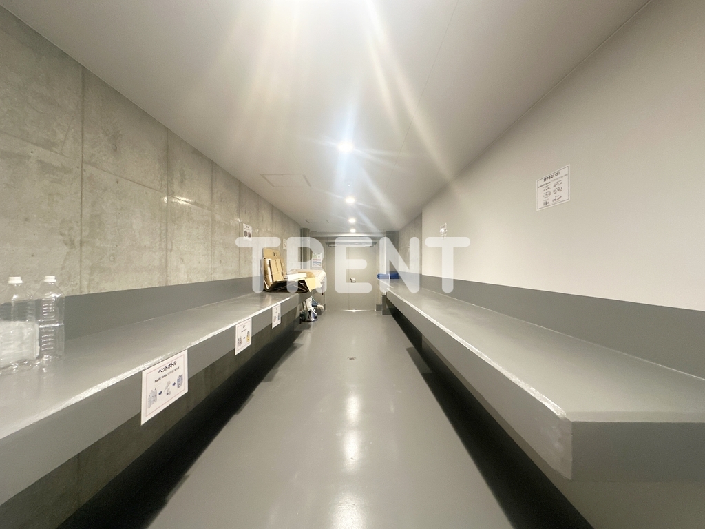 市谷台町坂フロント
