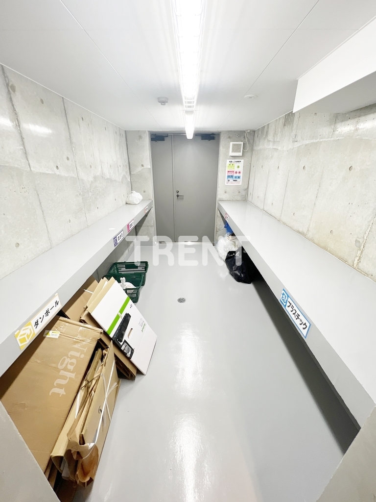 ラペルラ市谷砂土原町