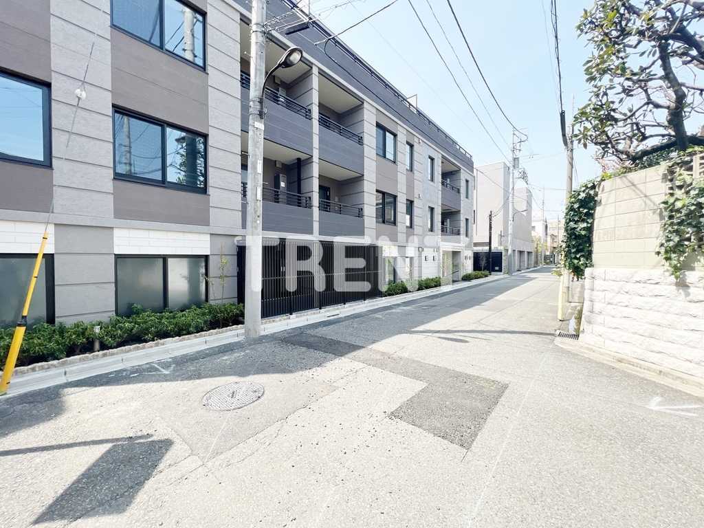 ラペルラ市谷砂土原町