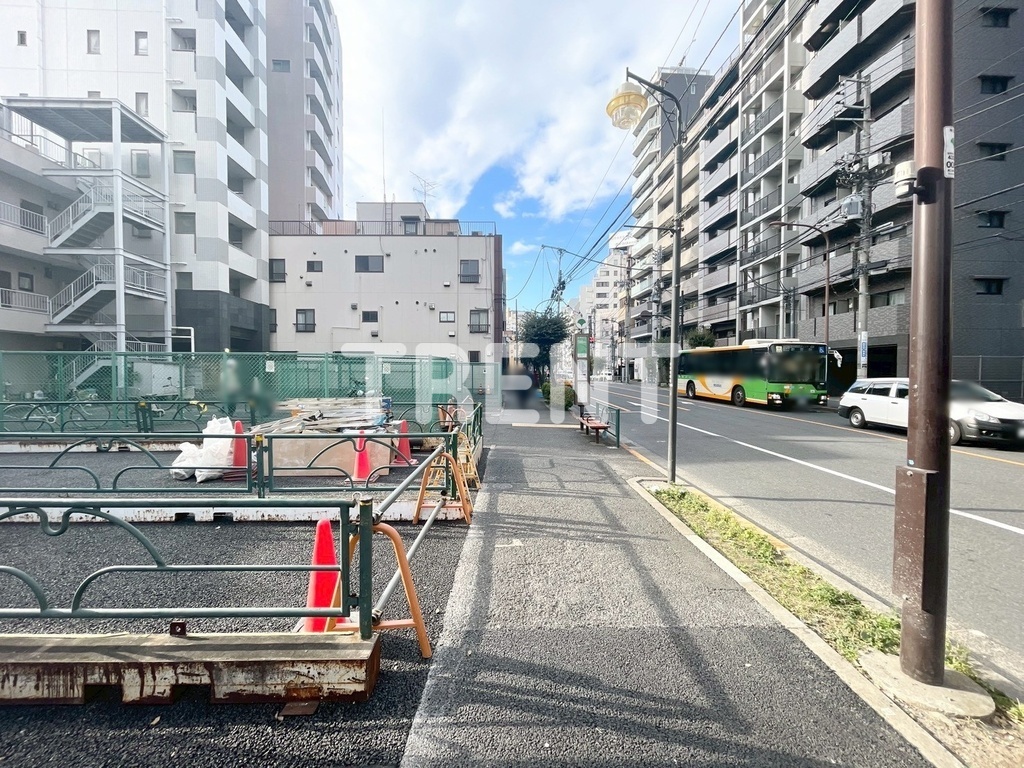 ルーツ新宿若松町