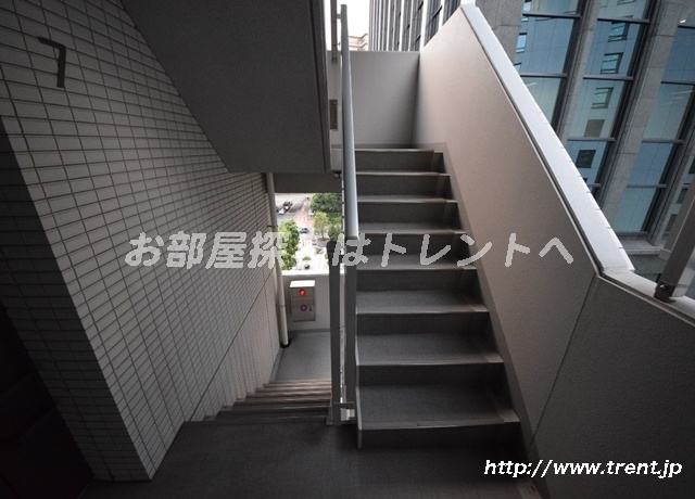 ウェルスクエア神保町