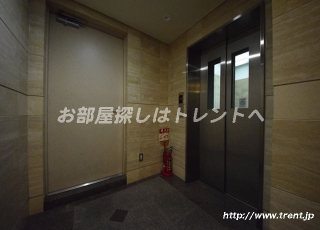 アビテ市ヶ谷納戸町