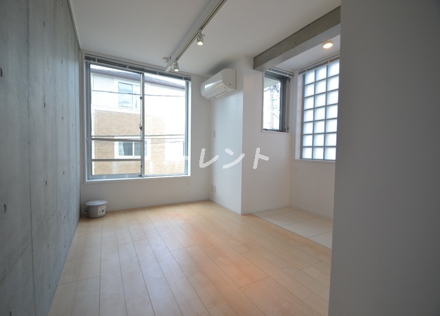 パセオ神宮前-304