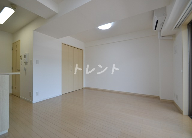 コンフォリア代々木上原-206