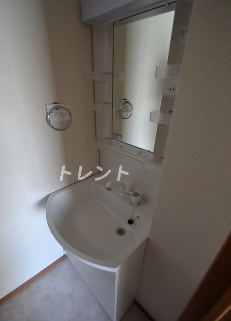 モンシャトー代々木-302