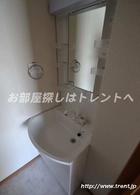 モンシャトー代々木-302