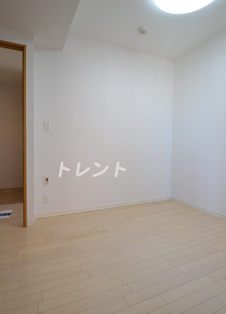 コンフォリア西早稲田-803