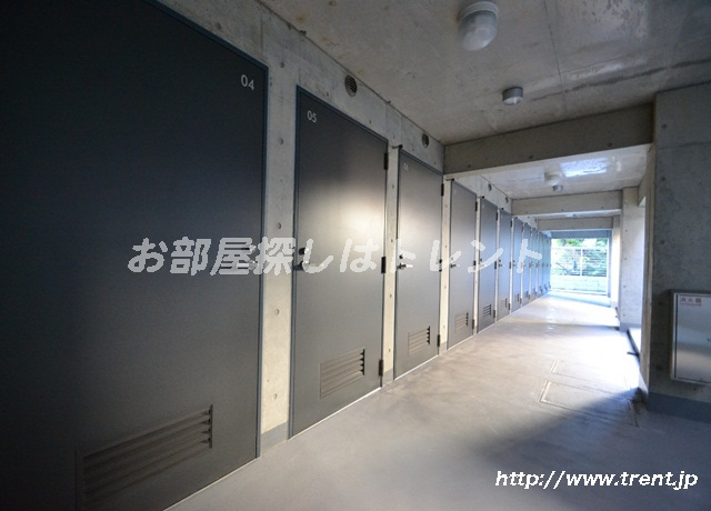 フェニックス新宿夏目坂-301