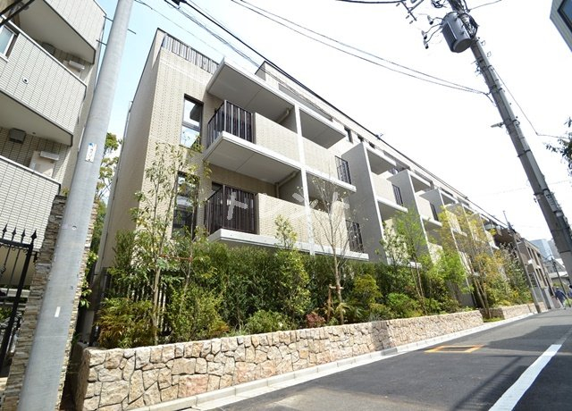 代々木の杜 緑邸-303