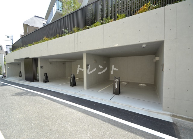 代々木の杜 緑邸-303