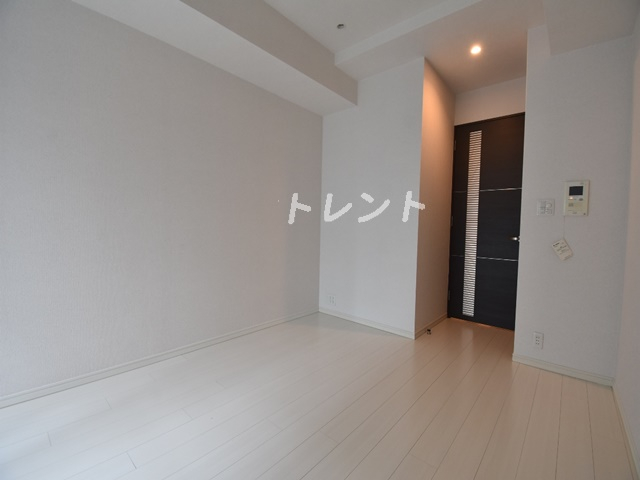 コンフォリア三田イースト-1002