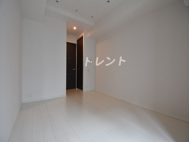 コンフォリア三田イースト-1002