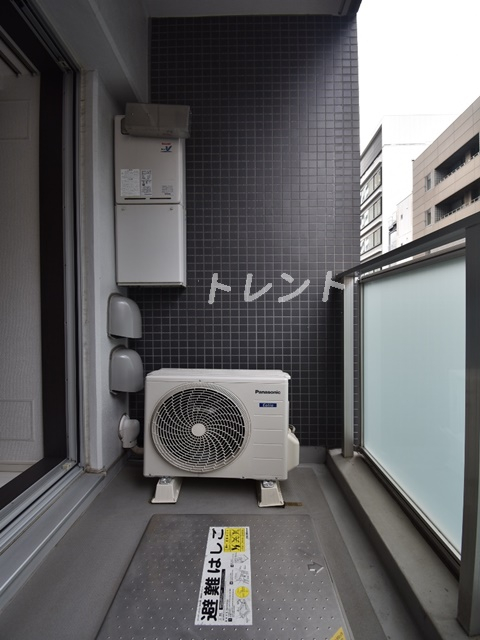 コンフォリア三田イースト-1002