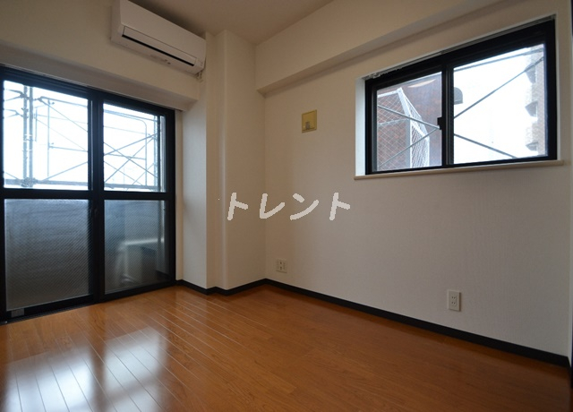 トーシンフェニックス初台弐番館-1101